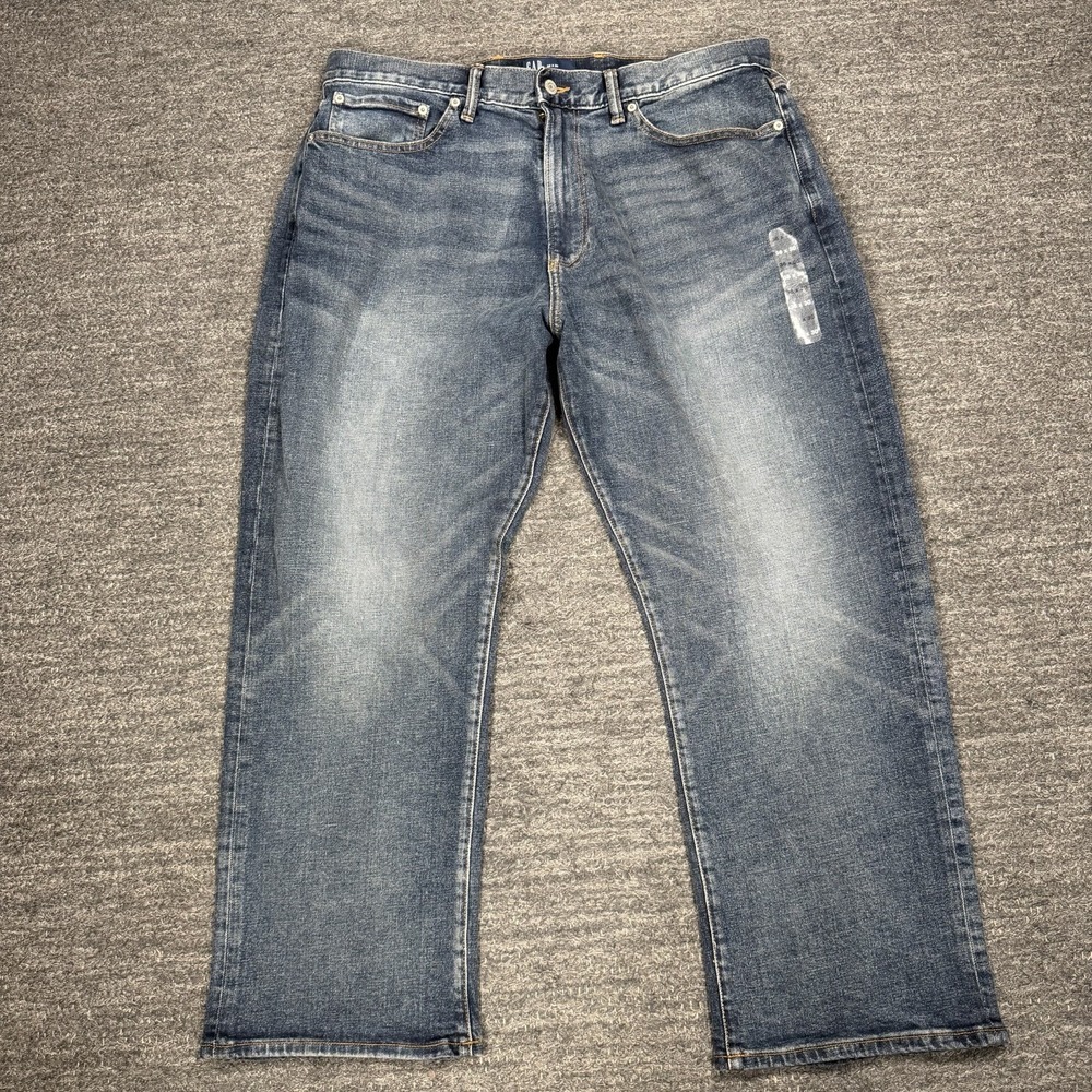 Gap Jeans Mens 36x30 Medium Authentic Wash  Stretch Relaxed Fit Wide Leg NEW